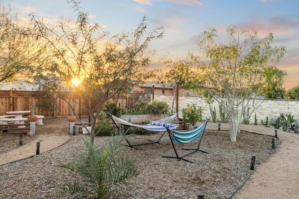 The Hummingbird House, Sauna & Mountain Views! Phoenix Exterior foto